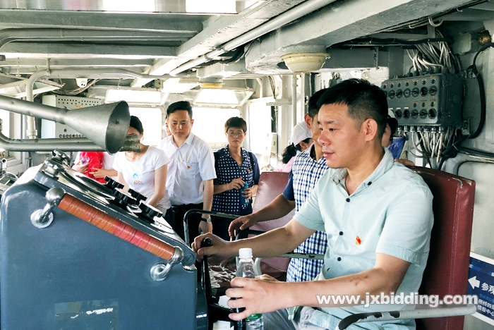 1562220909133041.jpg 700第二支部參觀南昌艦2.jpg